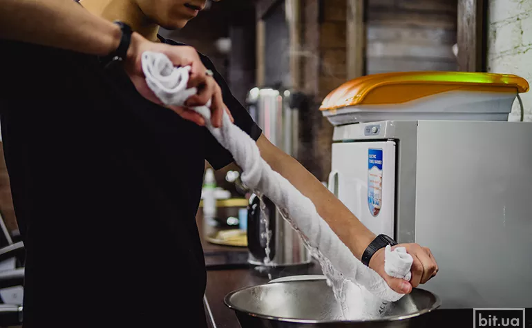 data-pagespeed-url-hash=