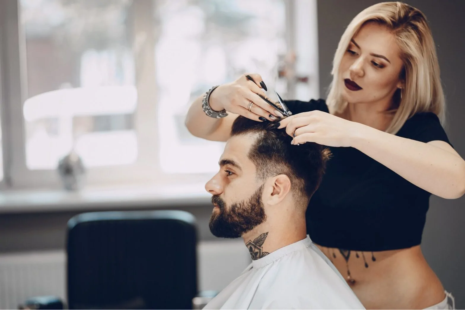 barber girl