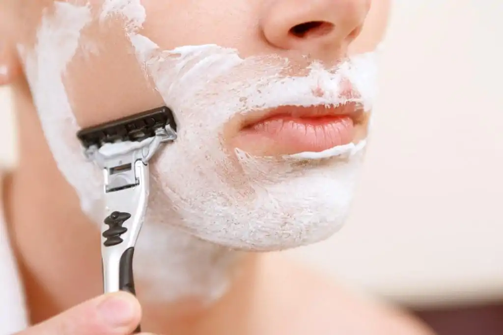 how to shave correctly